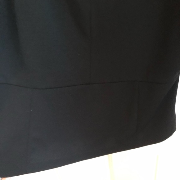 Vince Camuto short sleeve top-black-tie cold shoulder - Picture 3 of 5